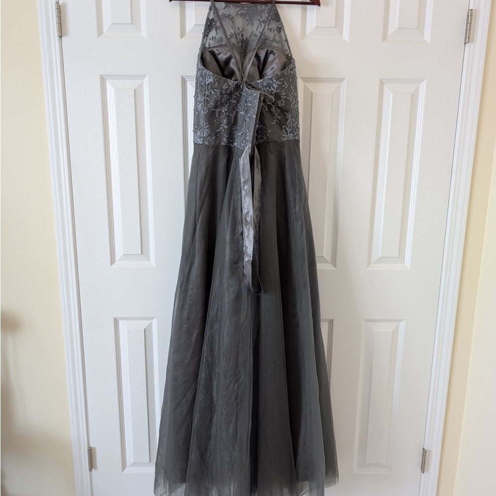 Size L/XL Beaded Grey Silver Cross-Back Mesh Boat Neck Formal Prom Dress Gown - Picture 4 of 15